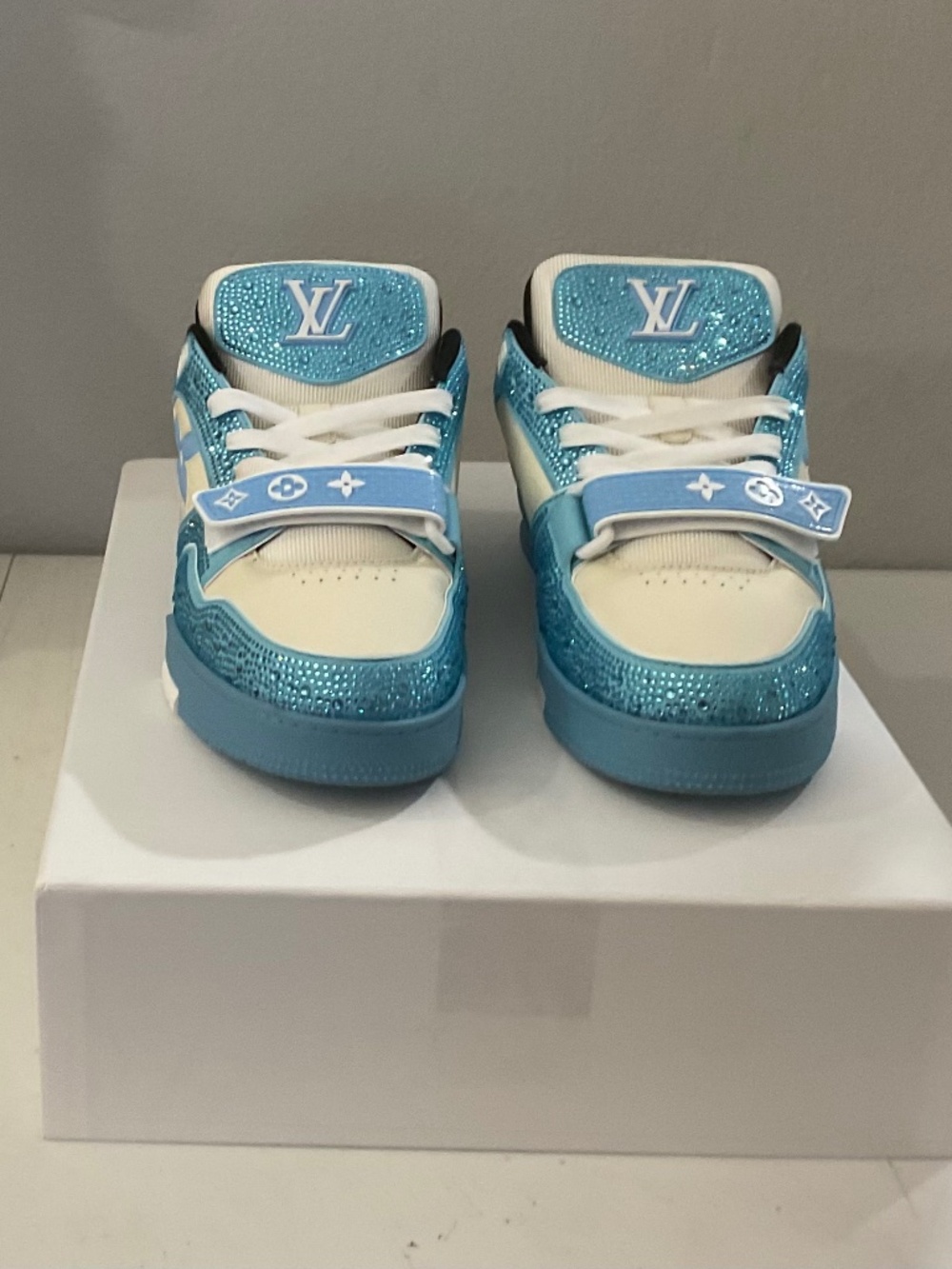 Louis Vuitton VL 0613 7 men shoes Size 9.